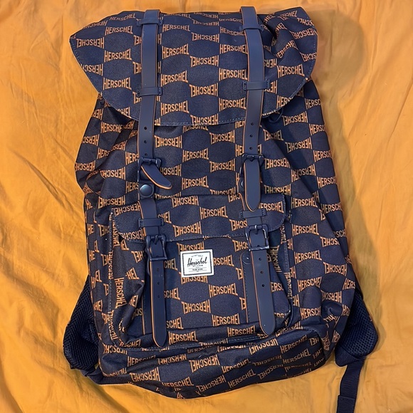 Herschel Little America Blue patterned backpack XL NWOT